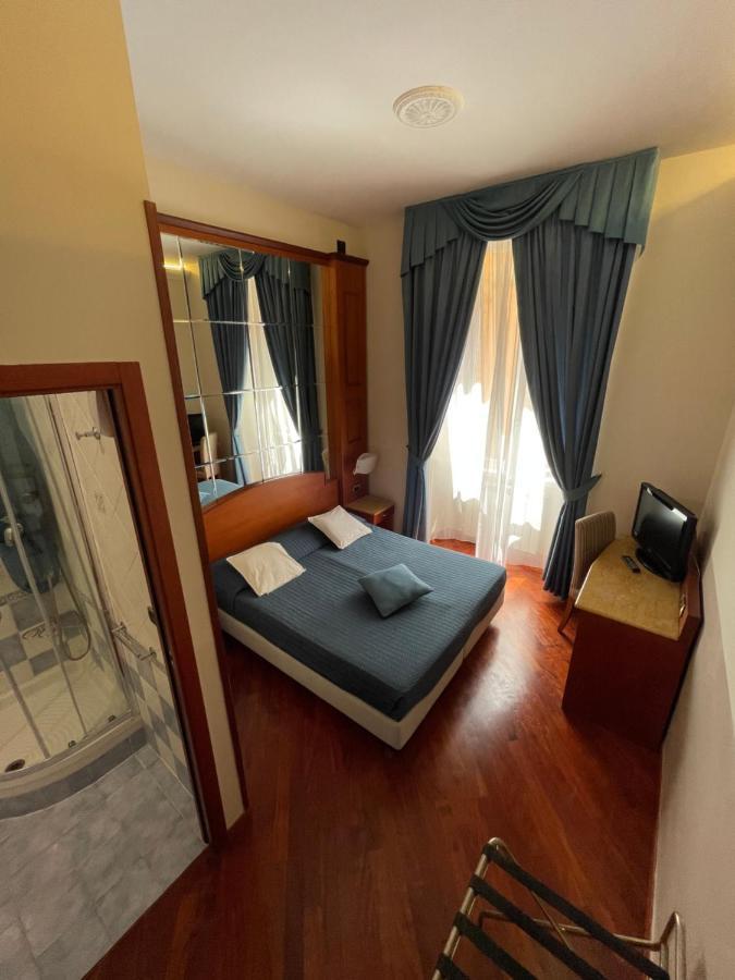 Gasthuis 3rd Floor 69 Manin Street
