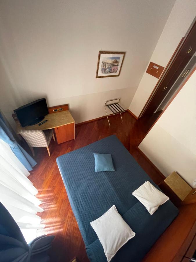 3rd Floor 69 Manin Street Gasthuis Rome