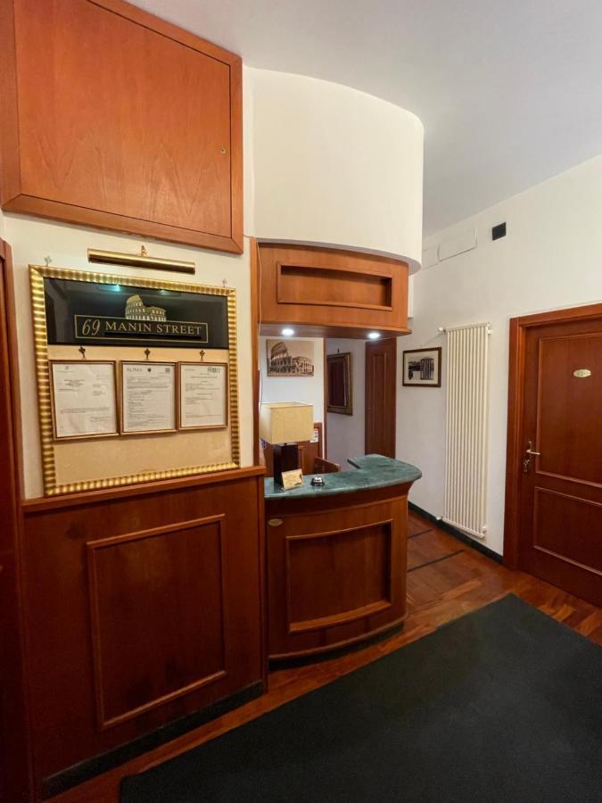 Gasthuis 3rd Floor 69 Manin Street