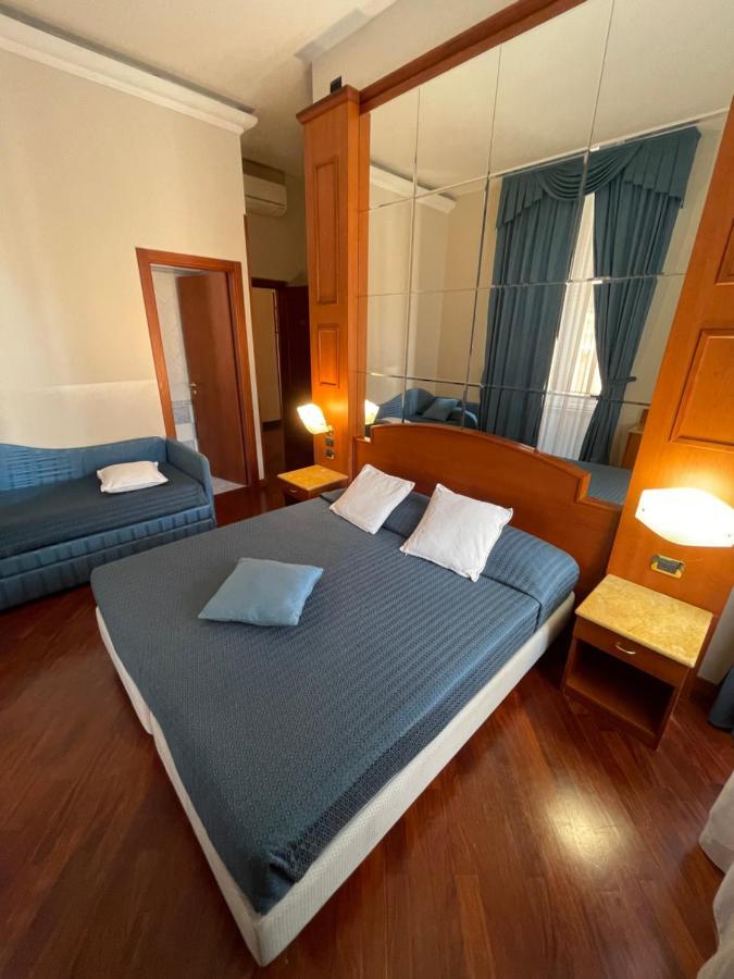 Gasthuis 3rd Floor 69 Manin Street