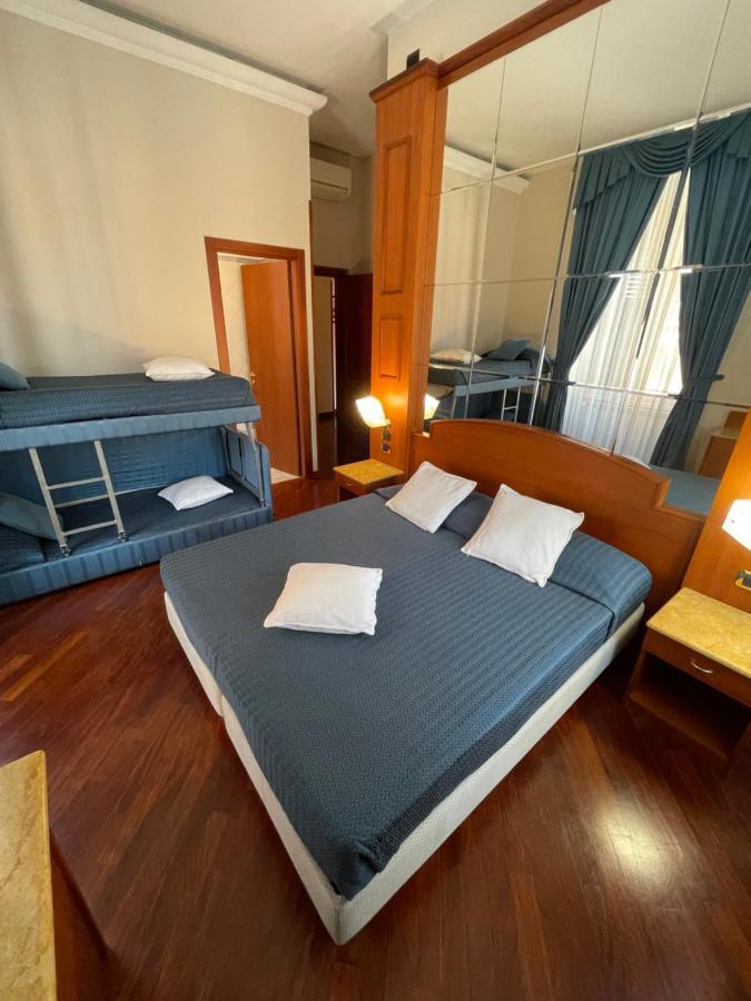 Gasthuis 3rd Floor 69 Manin Street *