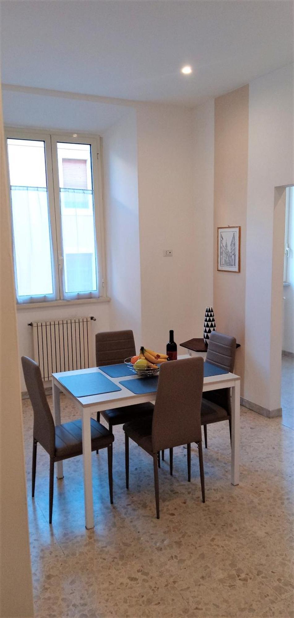 Gasthuis 3rd Floor 69 Manin Street *